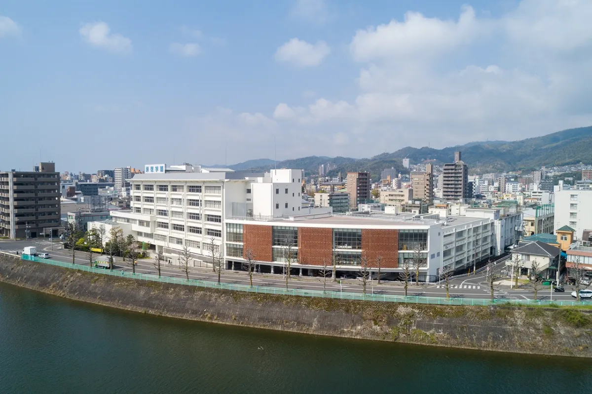 崇徳 中学校 高等 学校