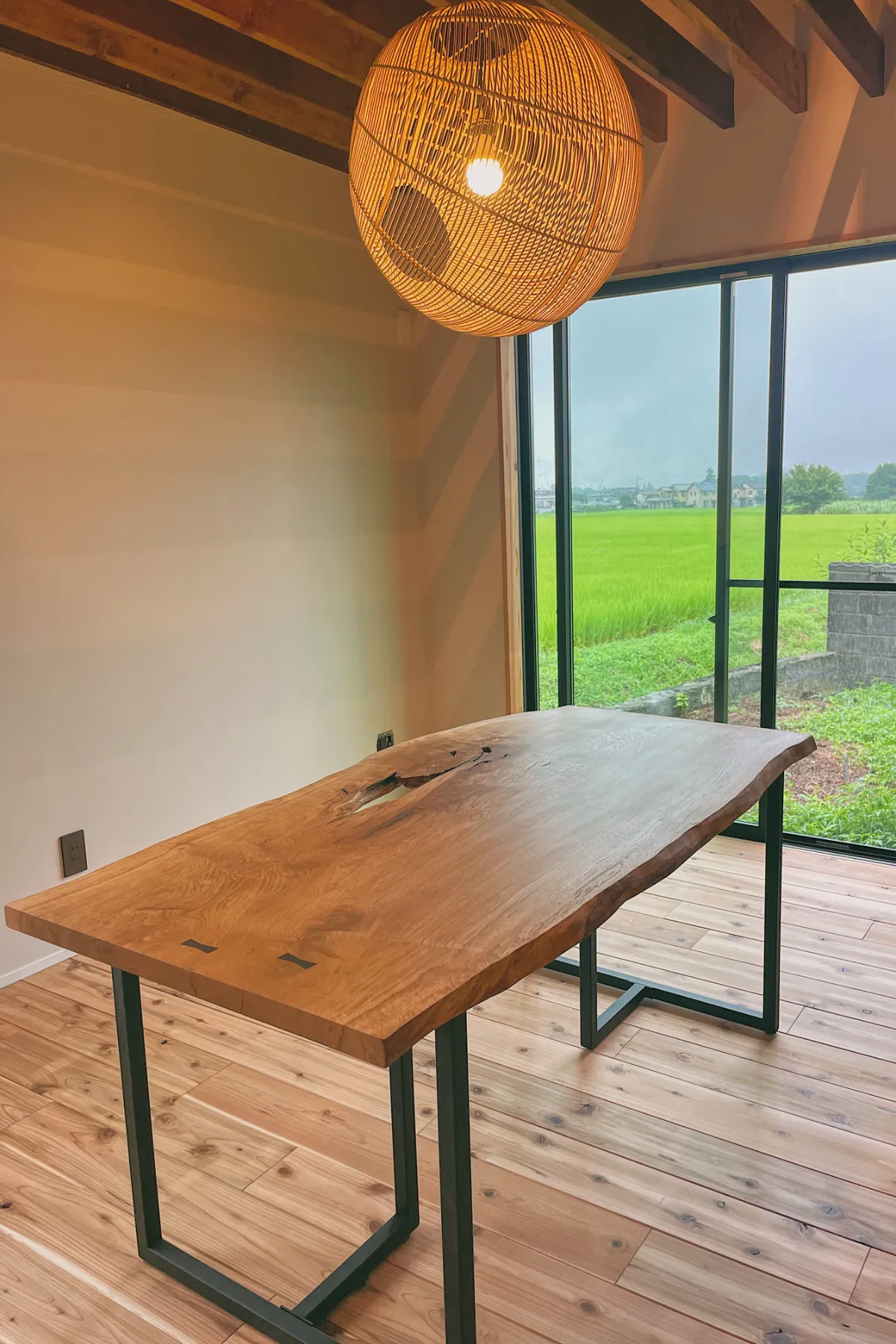 オークの一枚板テーブル | 谷田木材-静岡県三島市にある木材会社