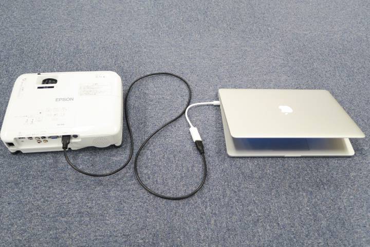 EPSON(エプソン) プロジェクターの接続方法について