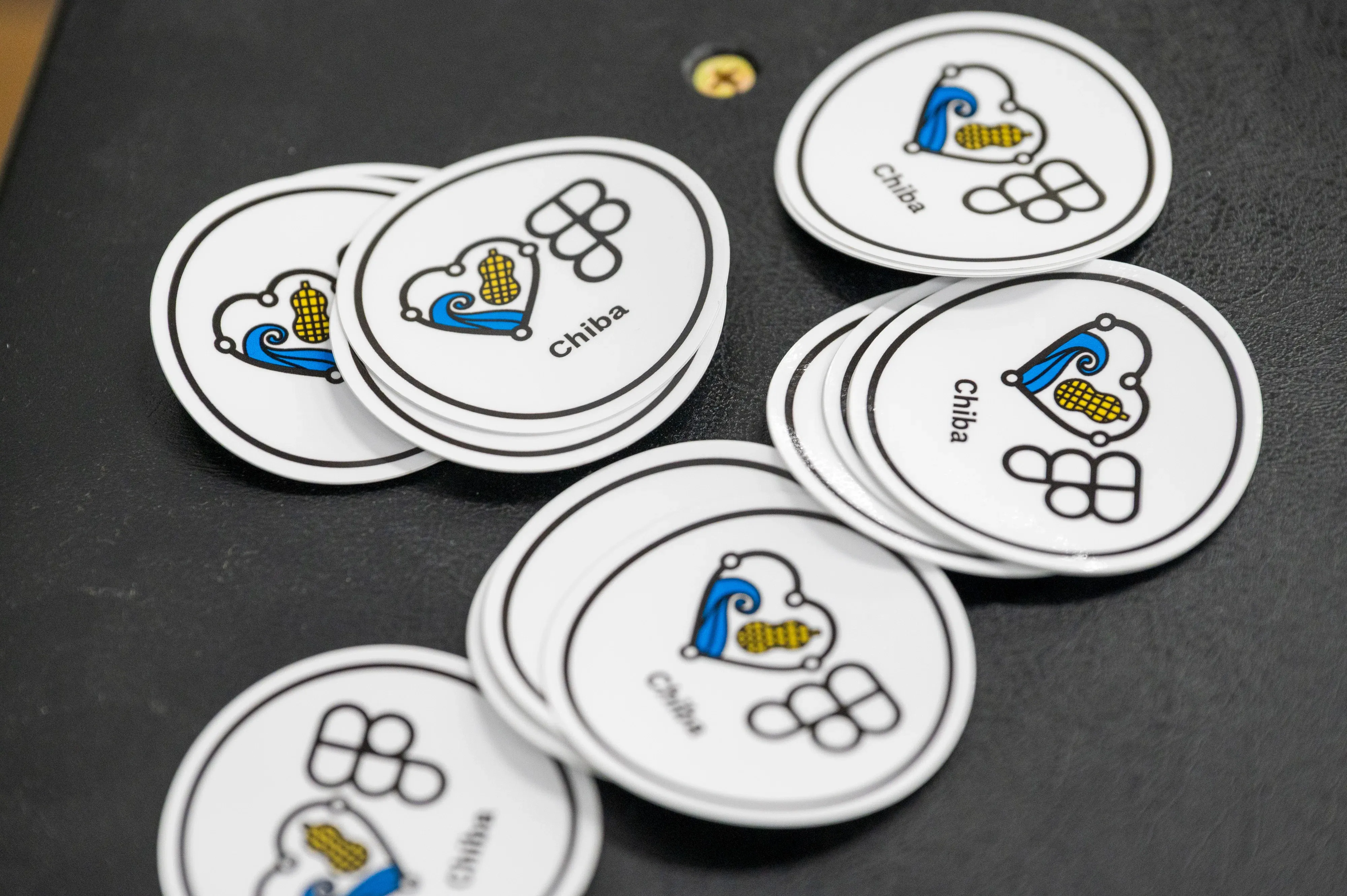 #fof_chiba のステッカーもお配りできました 🌊🥜　ひげあん作