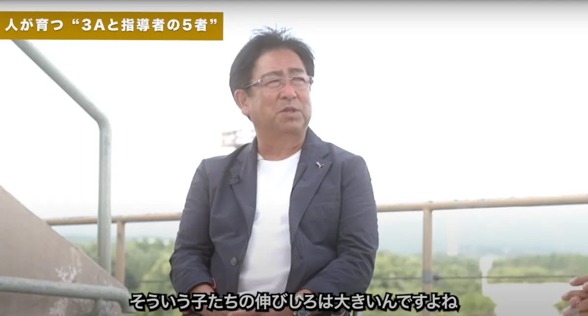 大津高校サッカー部監督平岡和徳の“勝率を上げる100分トレーニング⚽️“ 強豪大津高校サッカー部の練習法・指導法DVD | 大津高校サッカー
