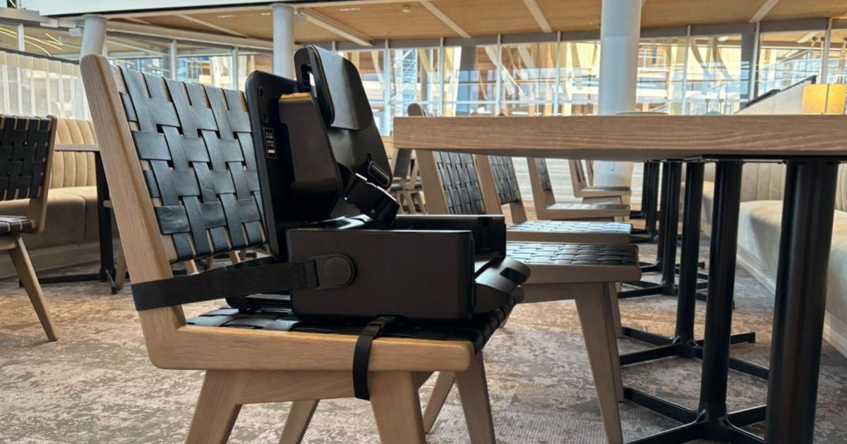 大阪・関西万博内の「ラウンジ＆ダイニング」にIKOUポータブルチェアが