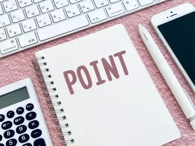 POINTの文字とPC、スマホ、電卓