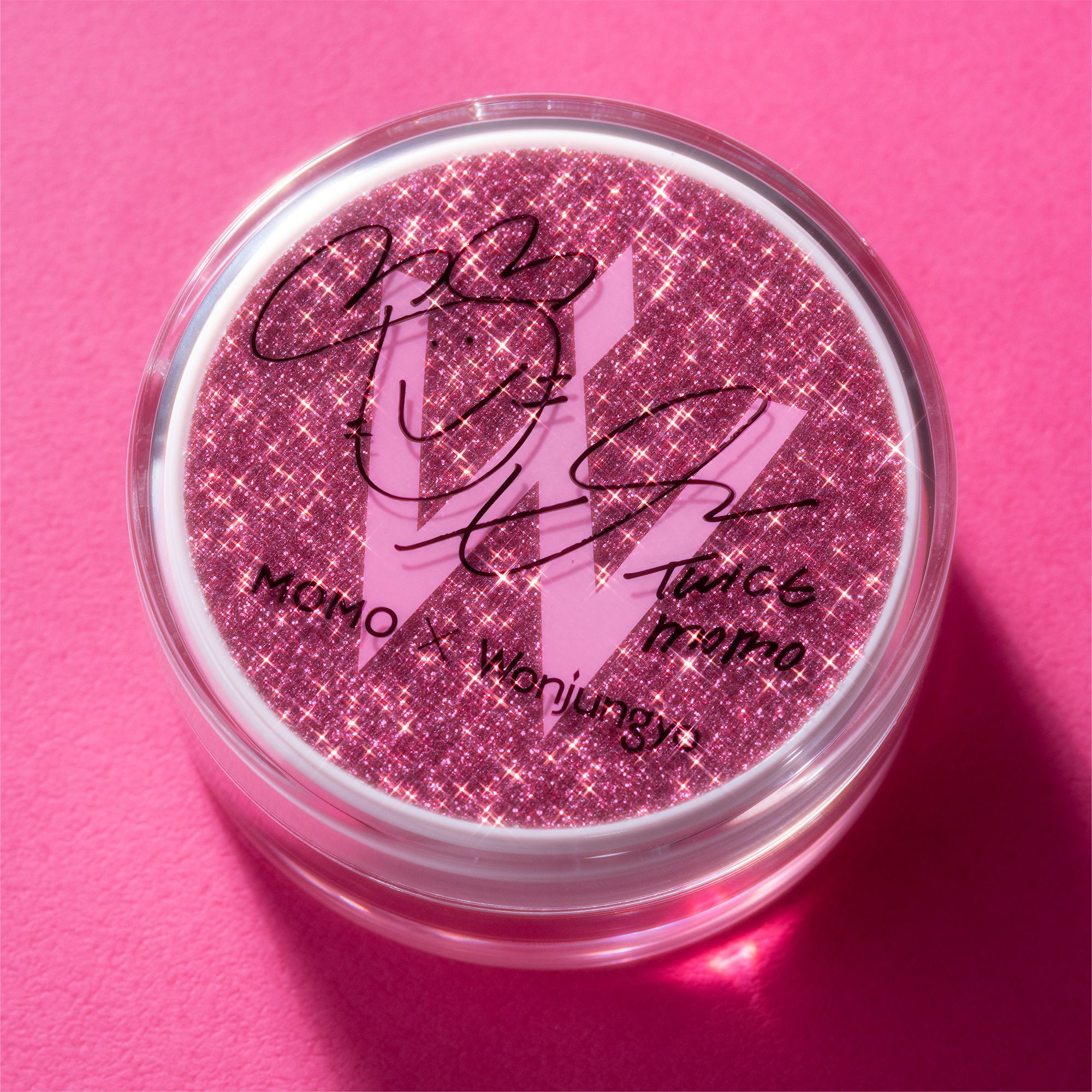 twiceモモサイン入りポラロイド写真 Amazon.co.jp: twice モモ momo