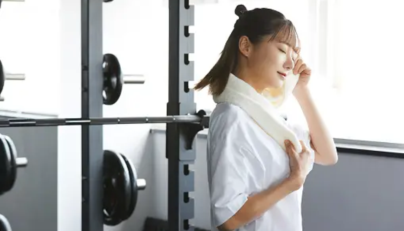 ①汗ばみやすい運動後や外出先で！