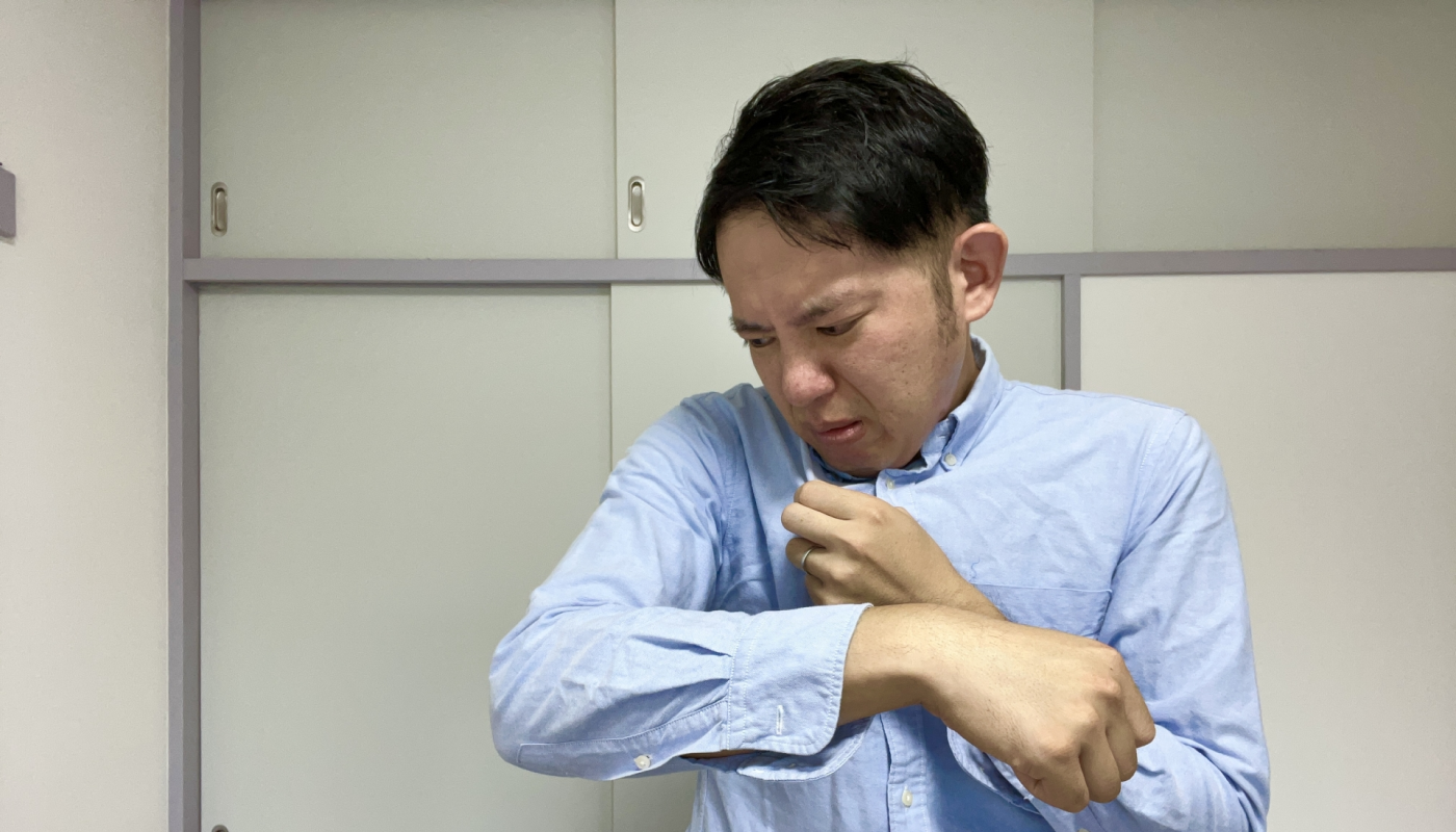 一日着た衣服の匂いをチェック