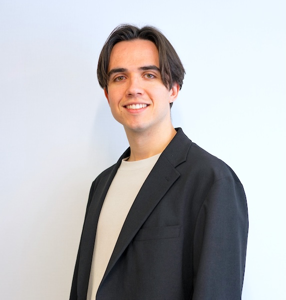 訪日ツアー事業部<br>トラベルデザイナーAsier Menendez (アシエル メネンデズ) の写真