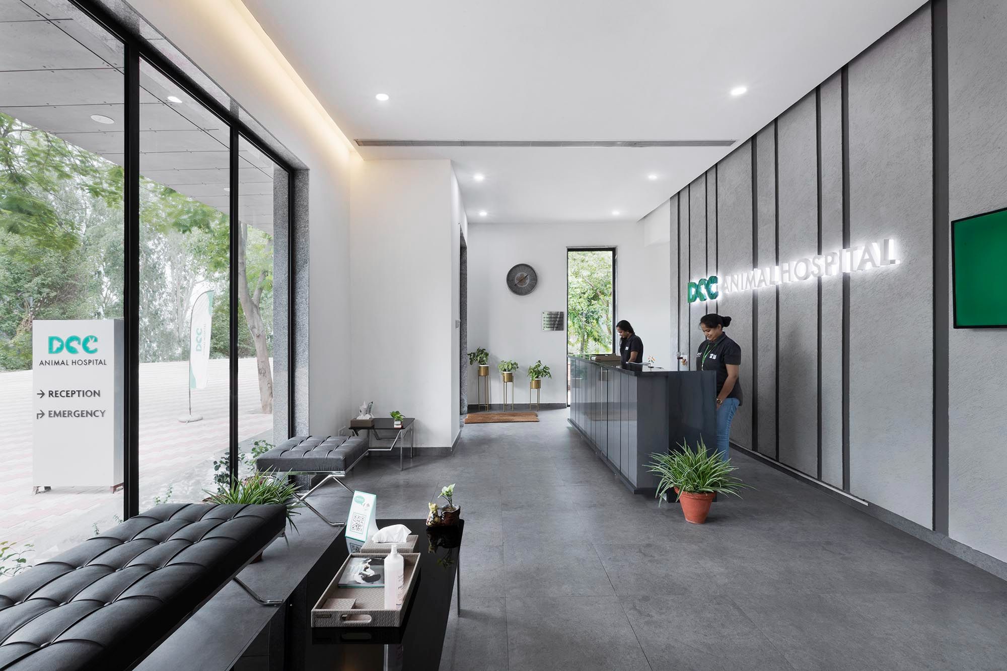 animal hospital design 2―いま求められる動物病院のかたち [大型本] CAP編集部 animal hospital design 2 いま求められる動物病院のかたち