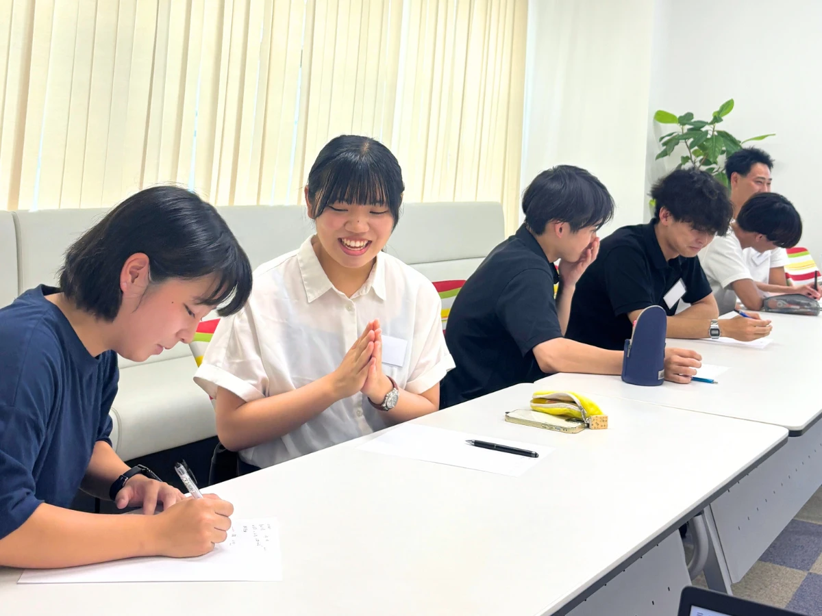 ホンネ座談会写真2