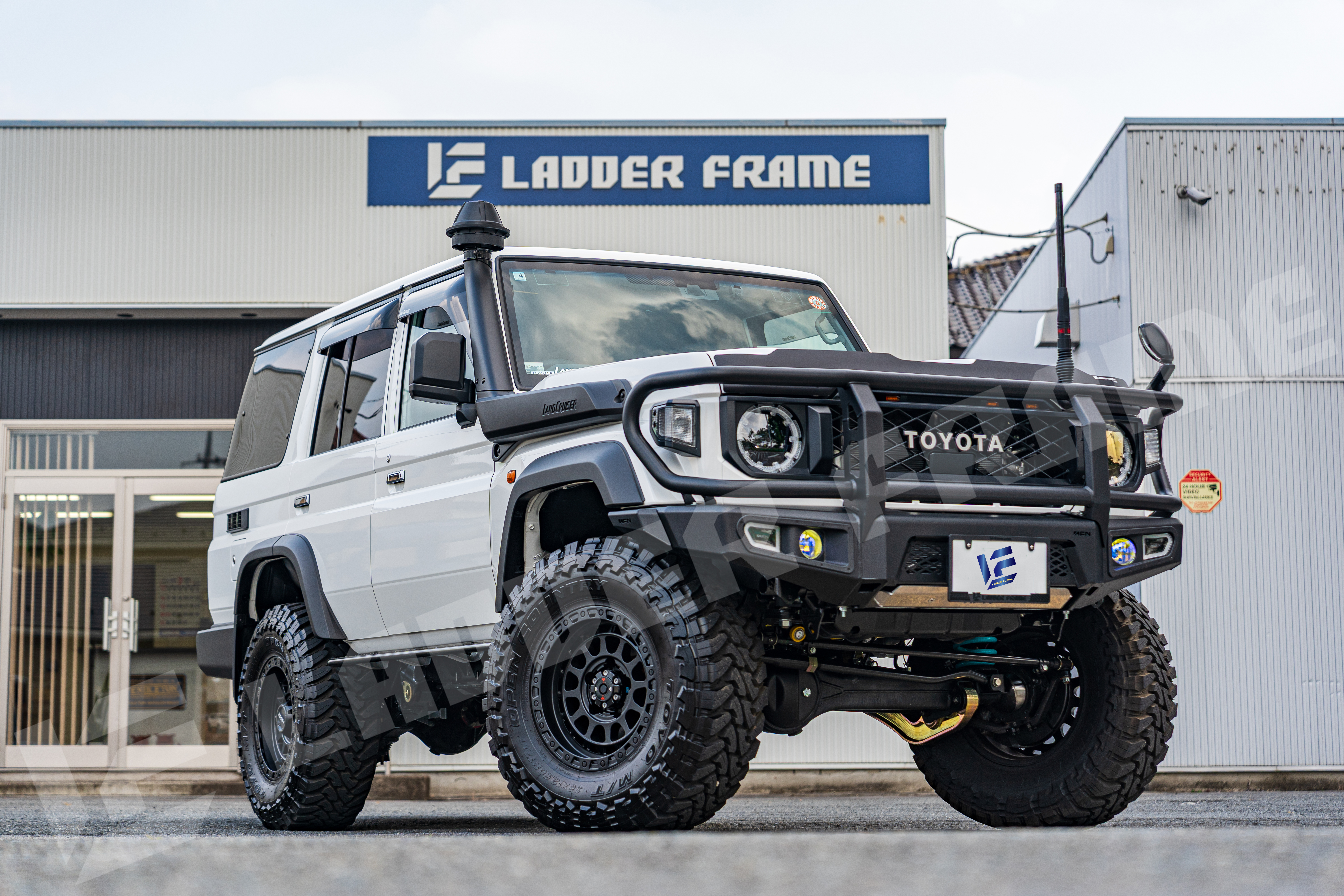 ランドクルーザー70 バグガード GDJ76 オーストラリア製 ランクル76 再再販