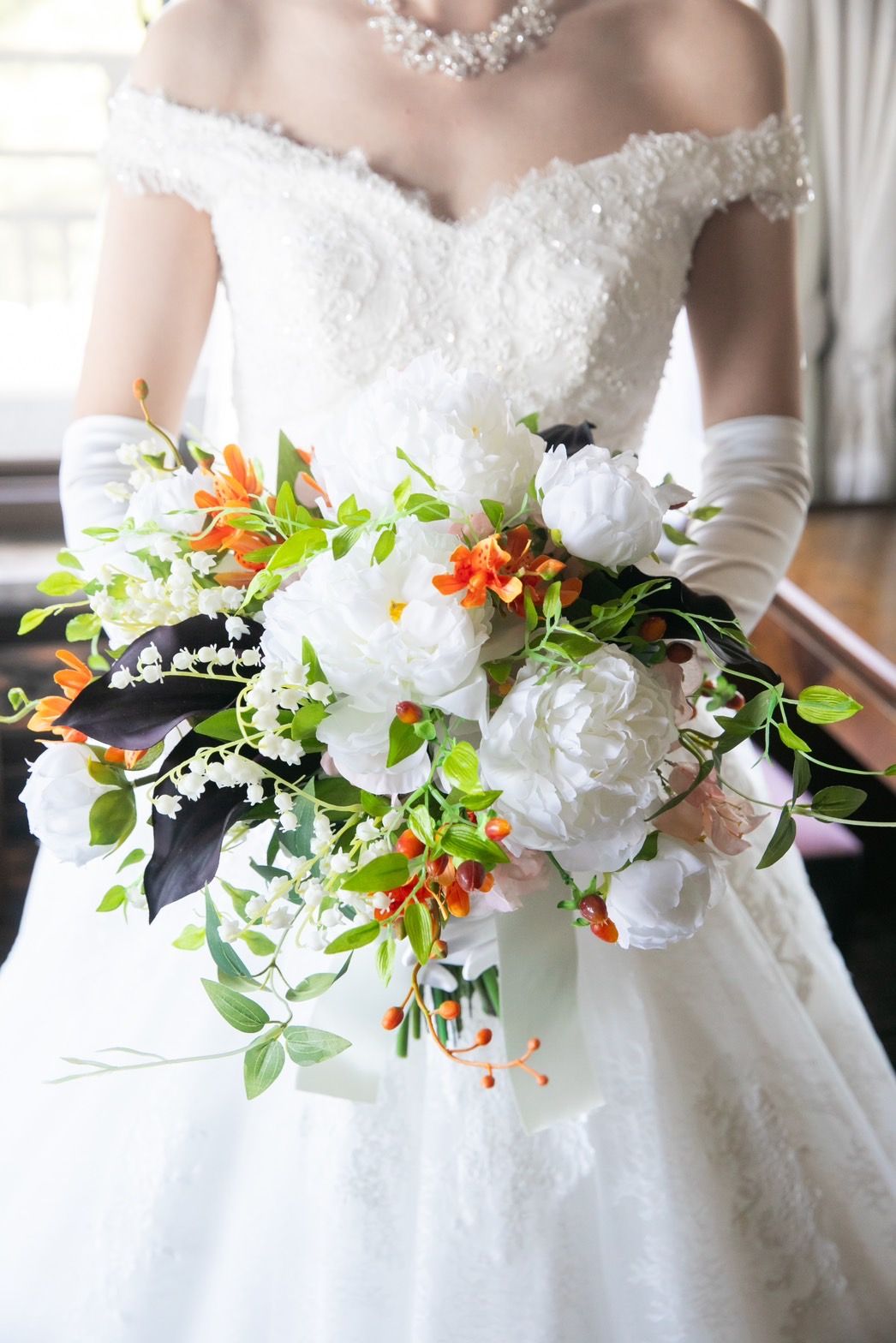 ウェディングブーケいろいろ フェミニン コスモスブーケ ウェディングブーケ ブートニアセット