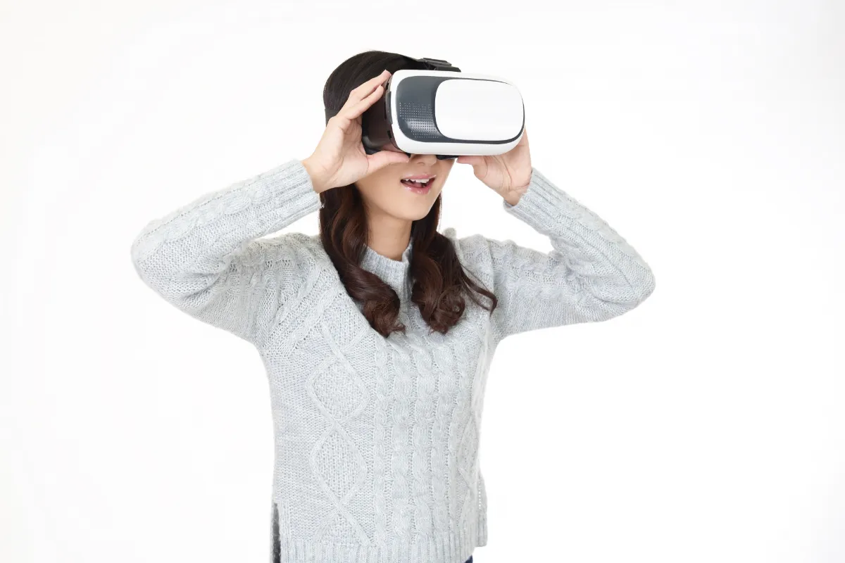 今更聞けない！VR・AR・MR・XR・メタバースについて解説！ | ねるねる | デザインメディア