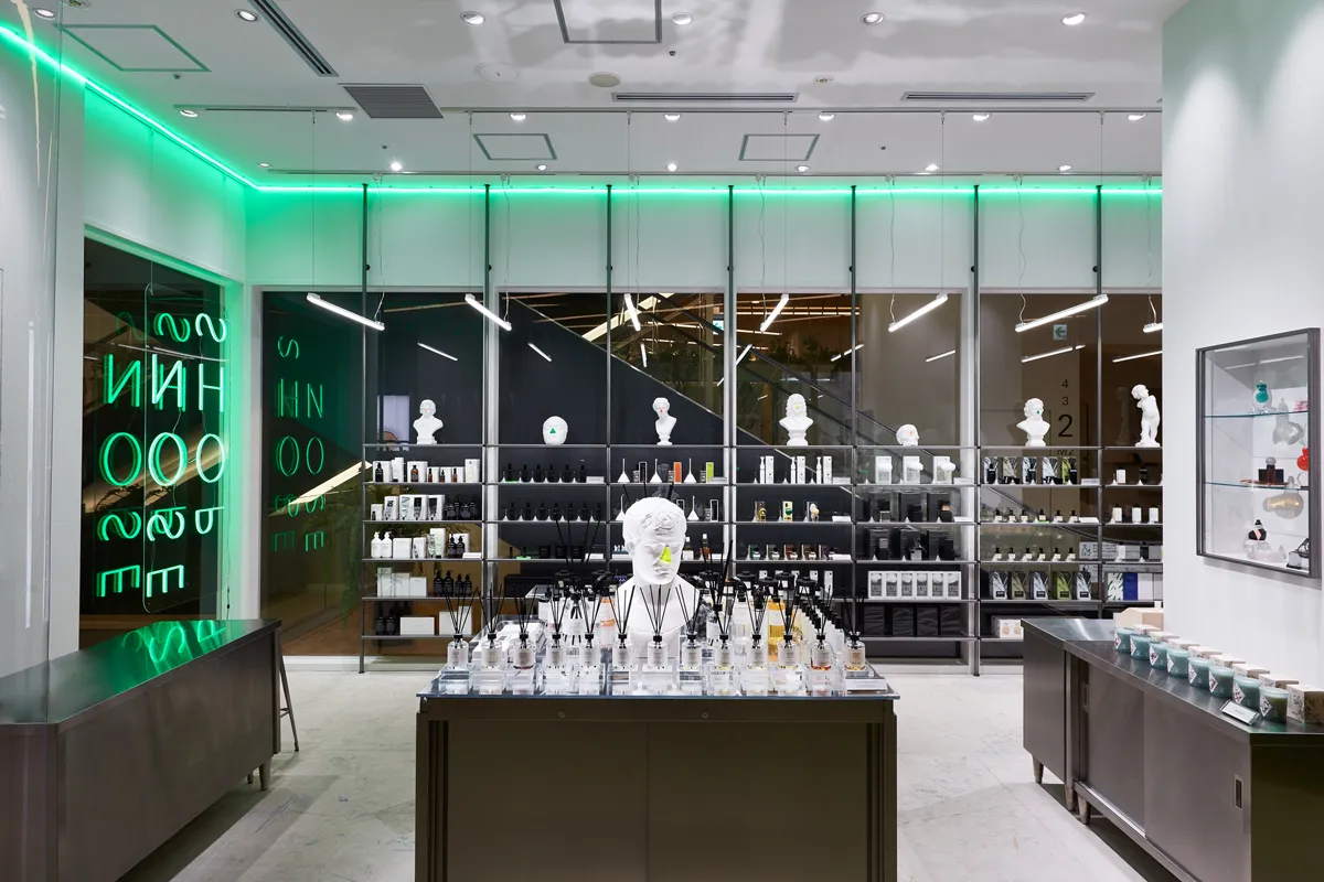 世界中のユニークな香水を集めたセレクトショップ「NOSE SHOP」に