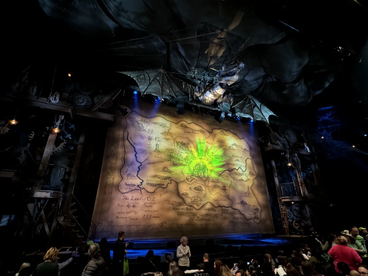 WICKED'(ウィキッド)20周年公演 - BROADWAY NOTES
