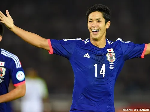 サッカー日本代表　ユニフォーム　武藤嘉紀　サムライブルー　160cm 日本代表としてアジアカップを戦う現役慶應生、武藤嘉紀。 | コ