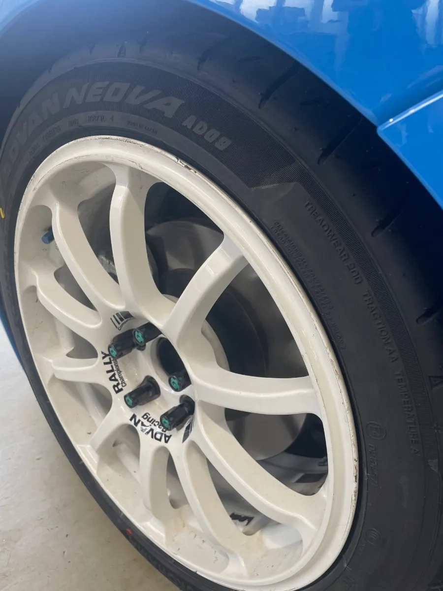 YOKOHAMA ADVAN NEOVA AD09 215/45R17 カスタマイズ事例とレビュー