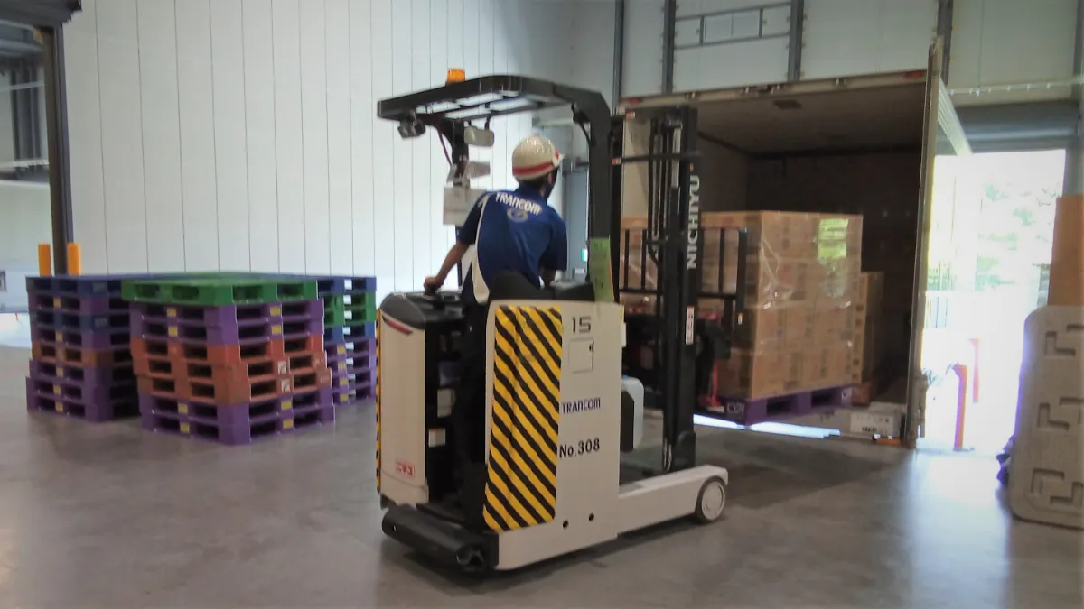 シマント、トランコムと物流センターの業務を効率化する「配車