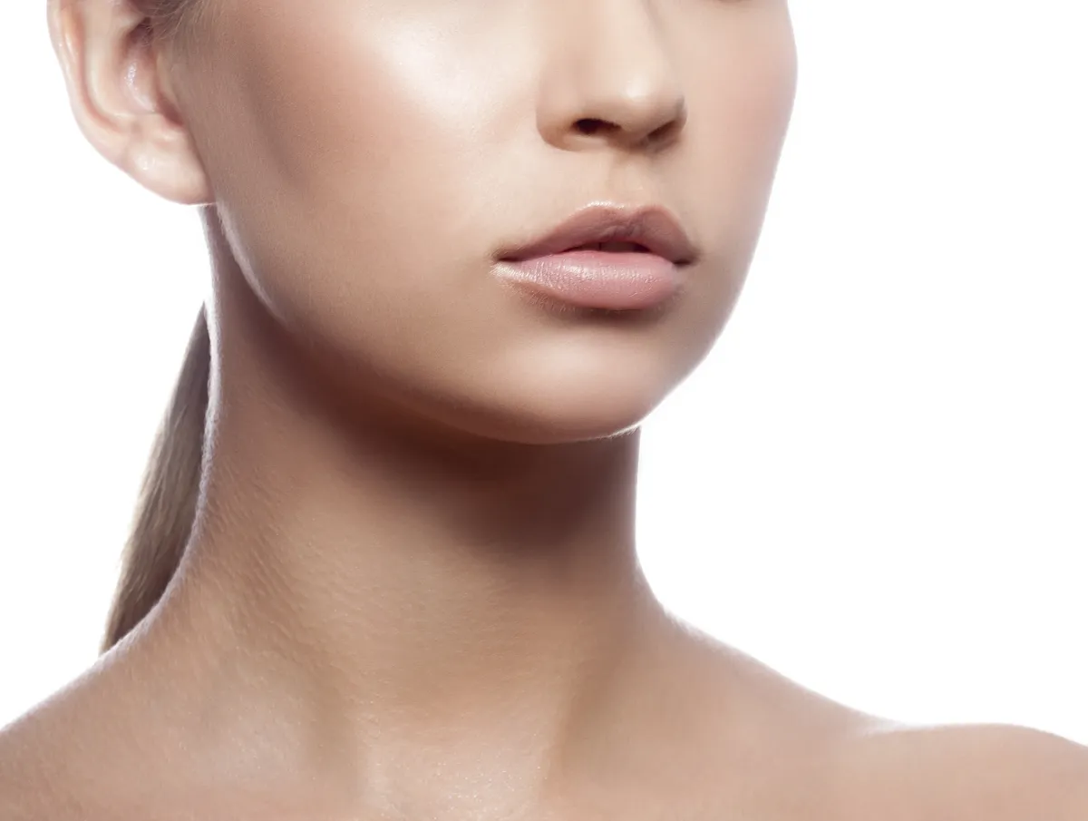 歯科矯正で頬がこけるって本当 原因や改善する方法を紹介 自宅でマウスピース矯正 Oh My Teeth