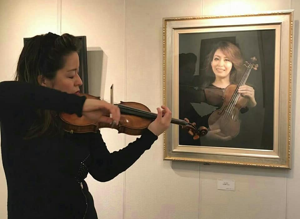 画家の粉川江里子さんが私の肖像画を描いて下さいました! | 鷲見恵理子