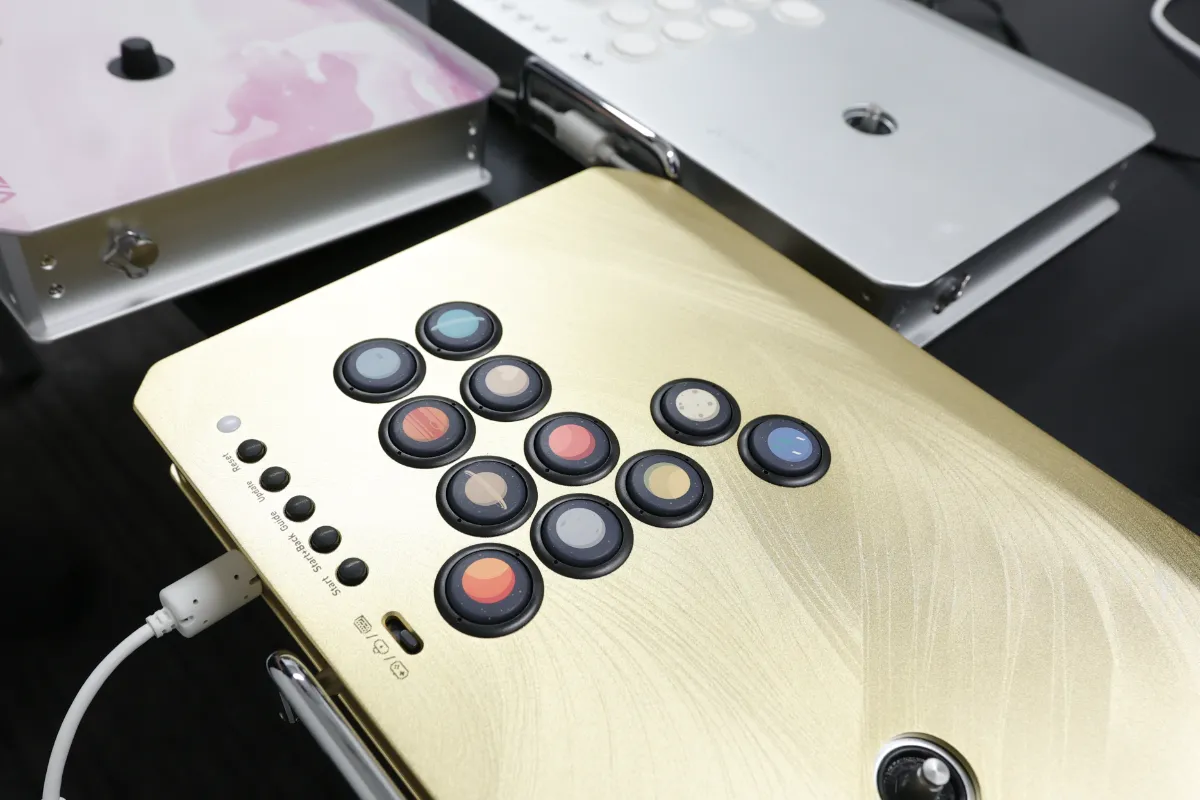 話題のレバーアケコン「VARMILO KASSAI」をじゃじい&きんちょが徹底