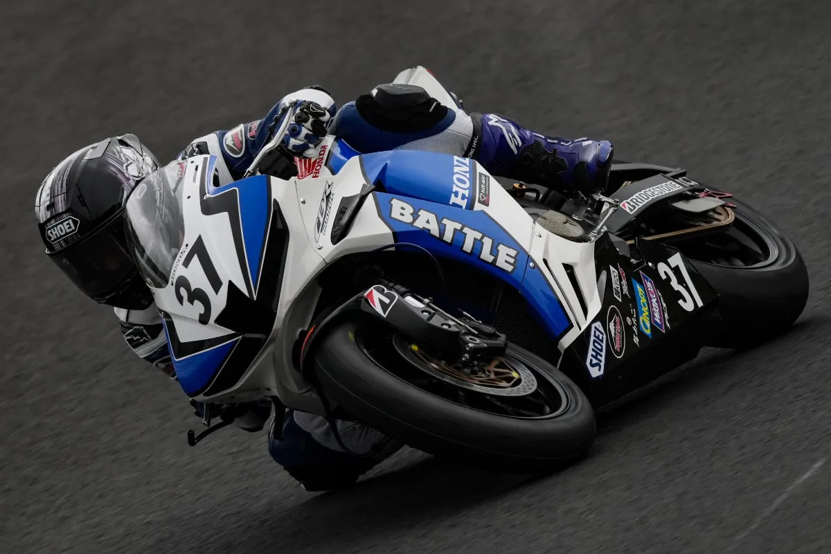 レトロ ローリングサンダー B1サイズ ポスター 新品未開封品 宮崎 隼|2025 ライダー紹介|JRR 全日本ロードレース