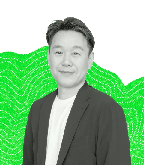 春川英広の人物画像