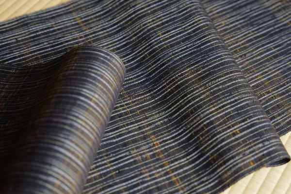 製品紹介 | 新田-米沢織 | 絹織物と紅花染の伝統工房