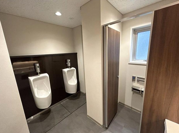 虎ノ門吉荒ビル 6階 ハーフセットアップオフィス 男女別トイレ② 共用部