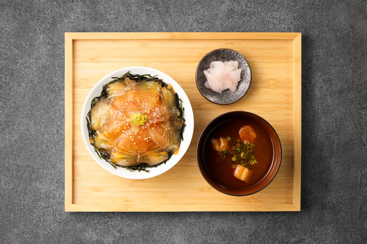 まご丼 まる浜 三崎まぐろ丼セット – SENZAN オンラインショップ