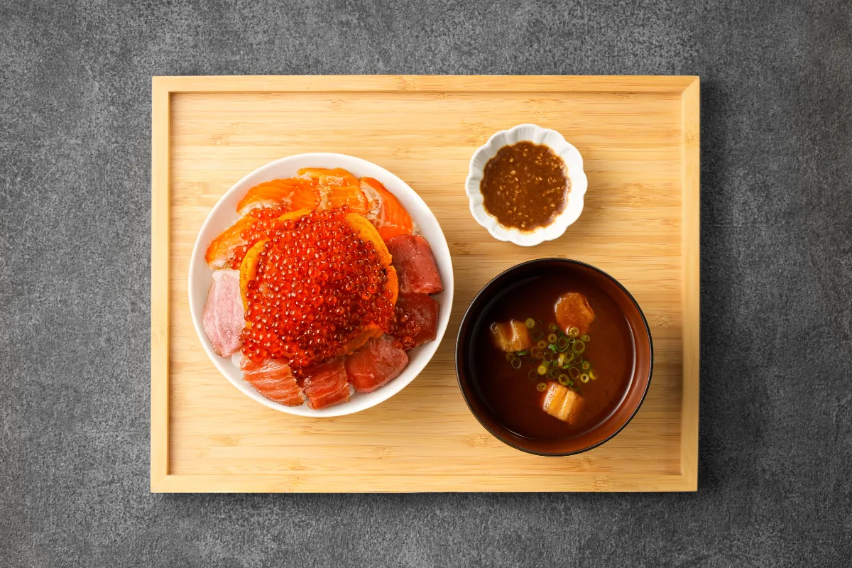 黒い丼 金色の文字入り s-4608x3072_v-