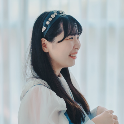 写真：工藤さんのプロフィールカット。