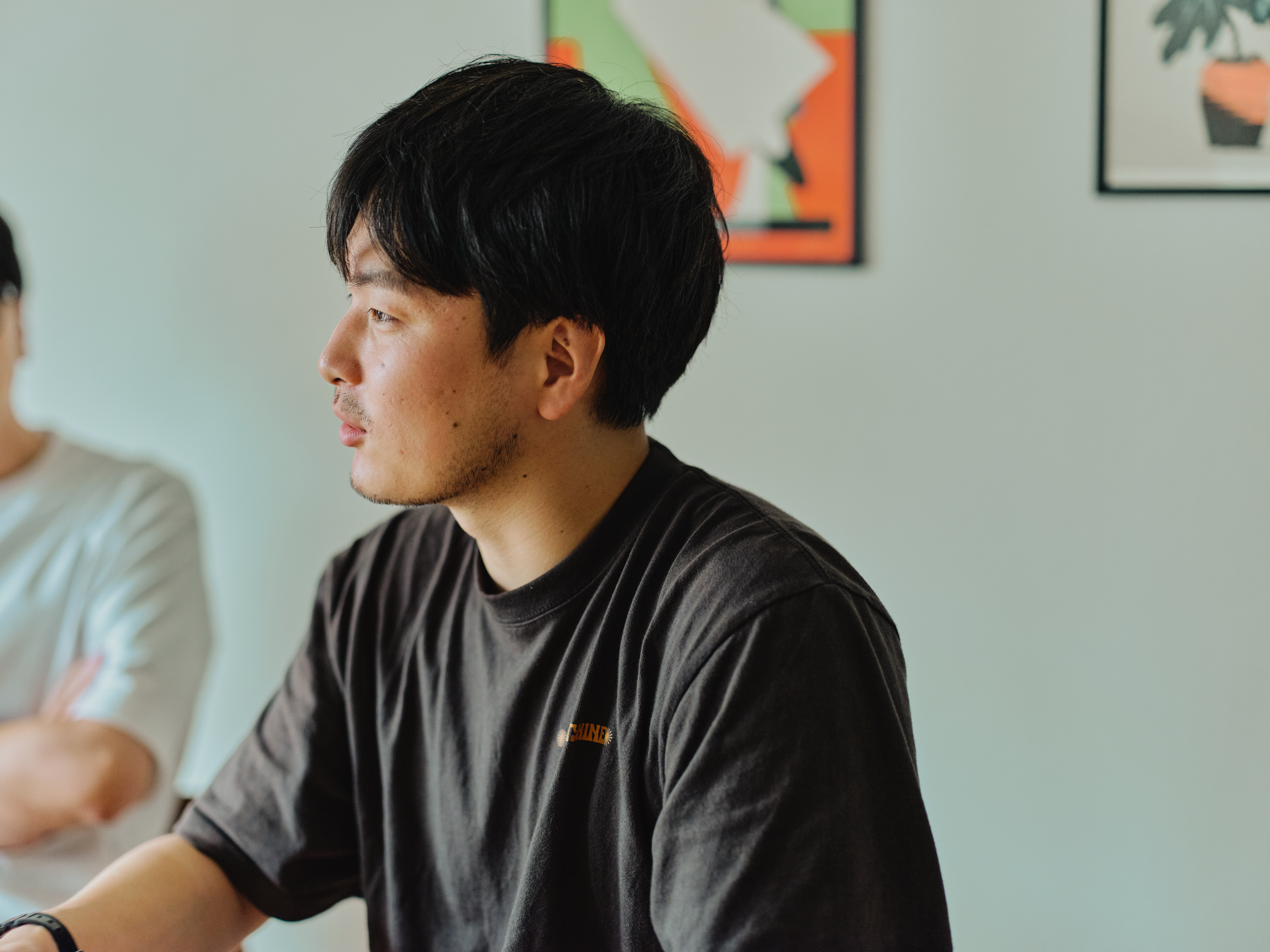ALTはじまり:熱心に話している大塚さんの横顔。 ALTおわり