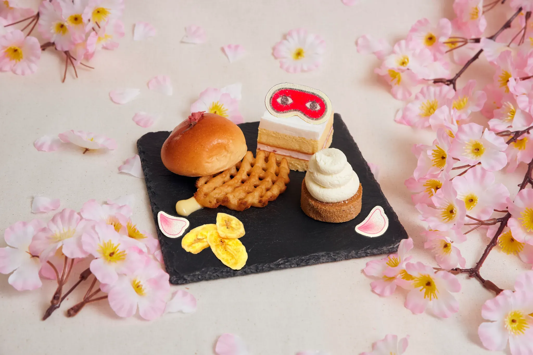 アニメ「銀魂」× and GALLERY Collaboration Cafe 特設サイト
