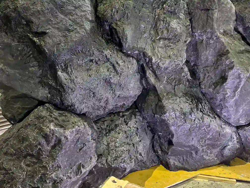 継ぎ手処理を施し、表側から見てもどこが継ぎ目かわからない様子。