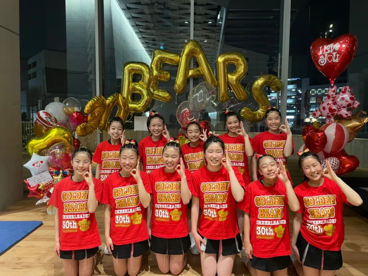 ヘインズ 90s アメリカ製 スウェット 箕面自由学園 ゴールデンベアーズ チア ヘインズ 90s アメリカ製 スウェット 箕面自由学園 ゴールデン