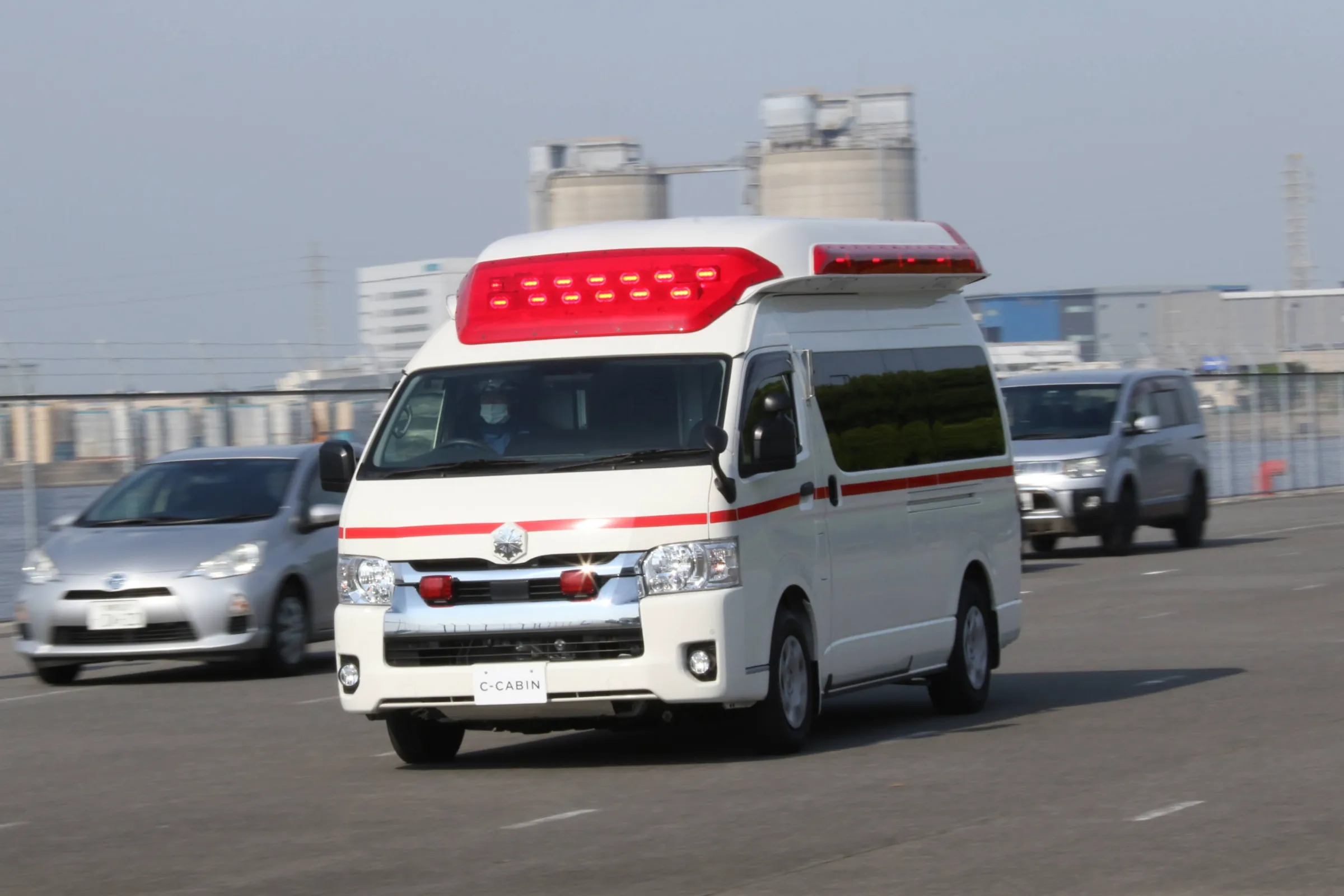 救急車3 ボックスタイプ救急車 - American Emergency Vehicles - タイプIII / ガス