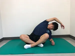 体幹側屈ストレッチ