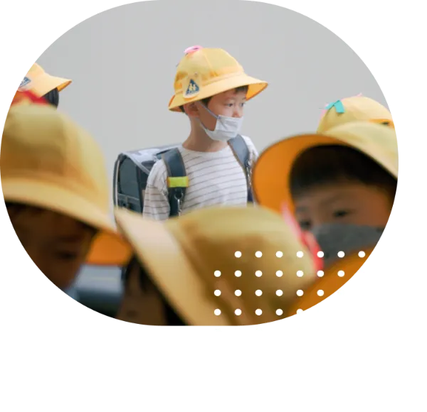 映画『小学校 〜それは小さな 社会 〜 』公式サイト