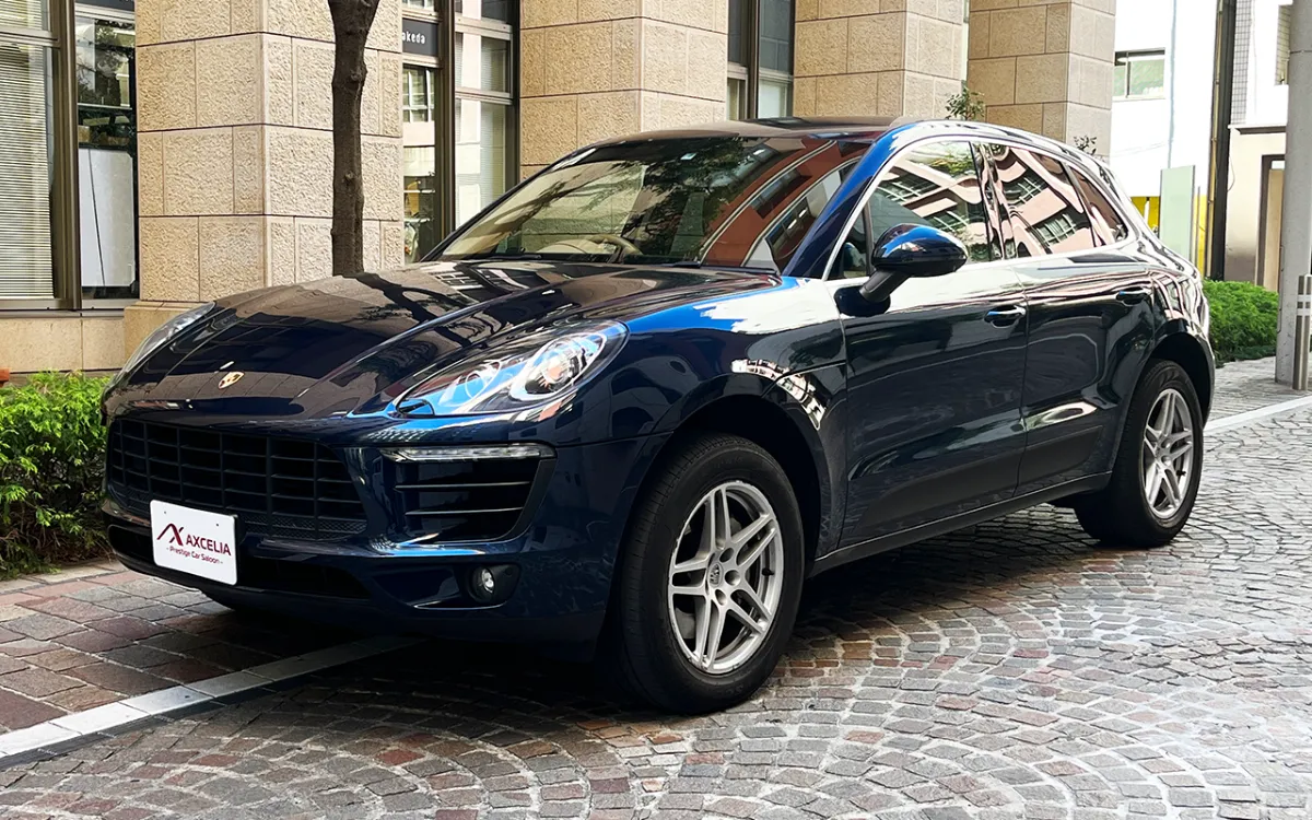 レンタカー ポルシェ マカン SUV 右ハンドル サンルーフ付