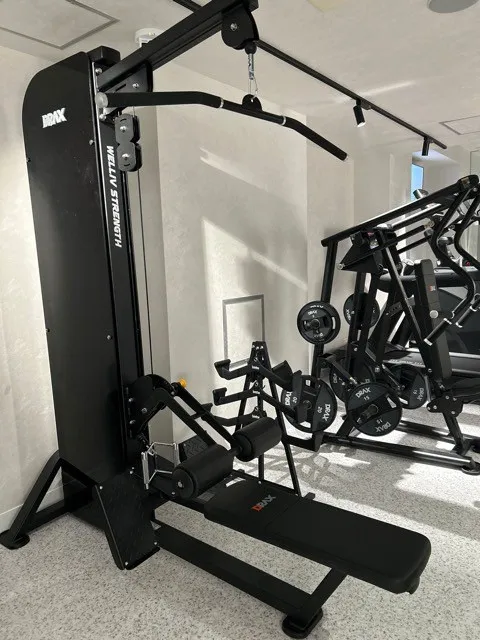 スミスマシン　ブラック マシン紹介｜SMITH GYM