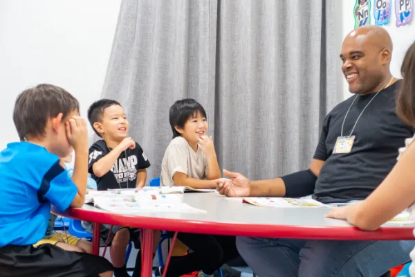 英会話のジェムスクール、小学生さんの英会話レッスン風景