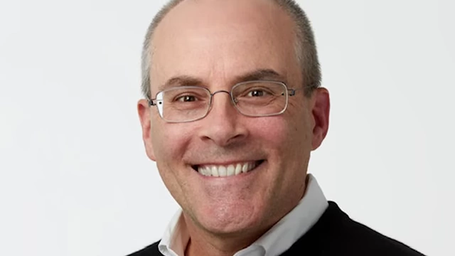 Claire's现任CEO Chris Kramer