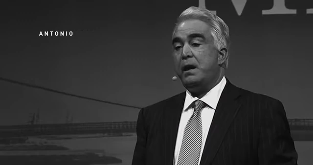 A black and white image