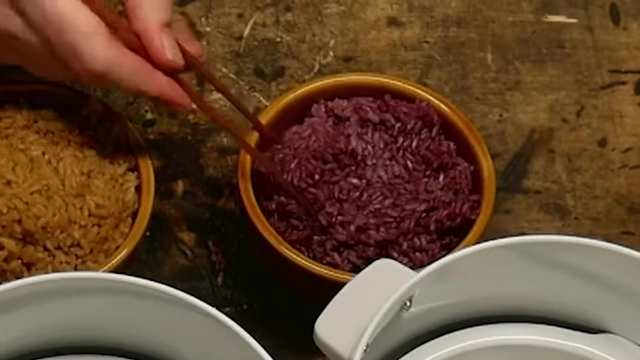 Close-up of the purplish-red cooked Josh wine rice.