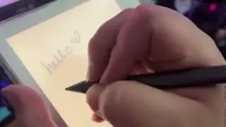 Hand writing "hello" smoothly on the Kobo Libra Color's notebook screen