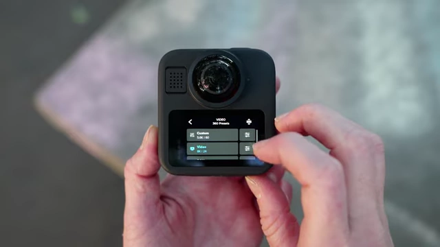 Adjusting settings on the GoPro Max 2's screen