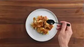 Sliced Danbing drizzled with sauce