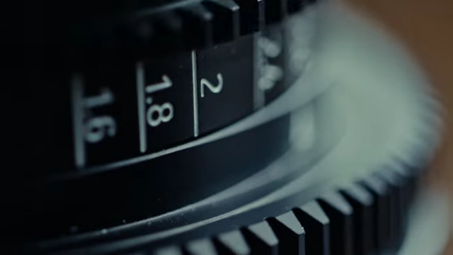 Focus scale of a 100mm macro lens