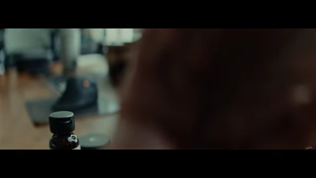 35mm anamorphic lens at its native minimum close focus