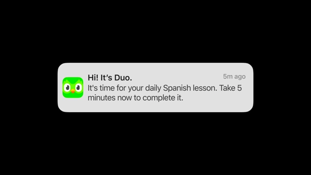 A standard Duolingo notification reminding the user for their daily lesson.